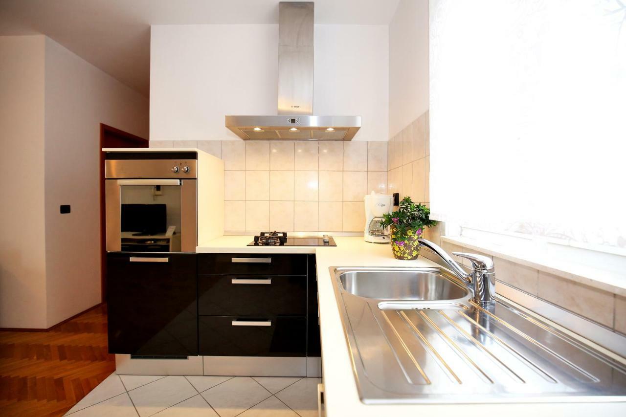City Gallery Apartment Zadar Buitenkant foto